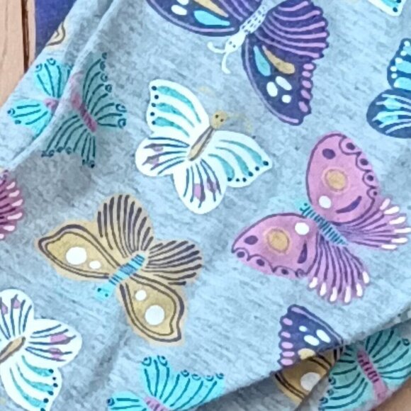 Carter"s butterfly purple tunic and leggings set size 5 - Picture 4 of 4
